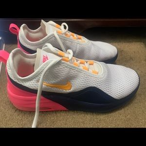 Air Max Motion 2